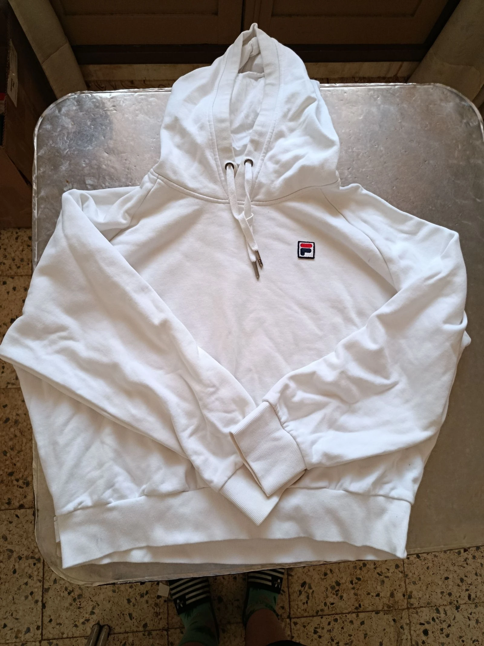 Sudadera FILA original blanca con capucha – Talla M
